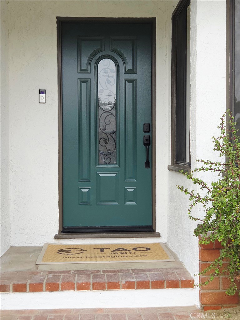 541 N Broadmoor Avenue