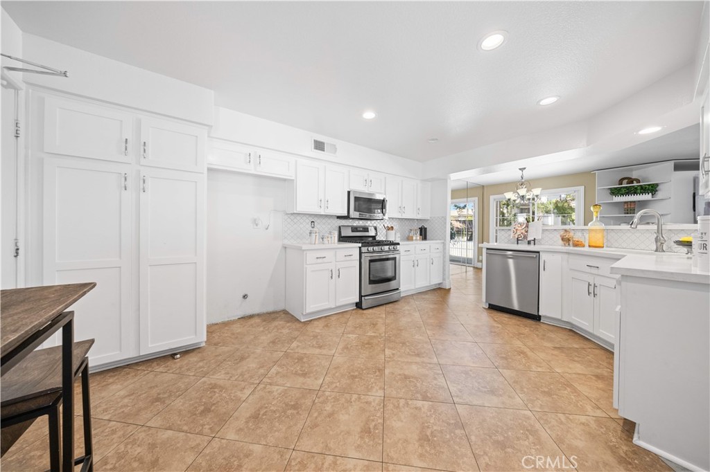 8035 E Treeview Court