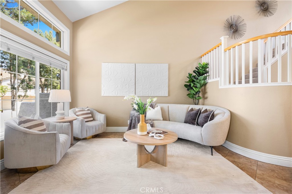 8035 E Treeview Court