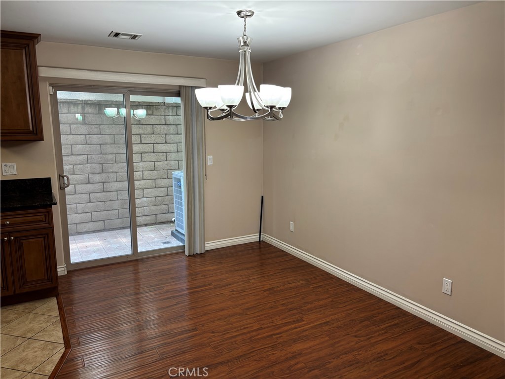 76 N Roosevelt Avenue 6