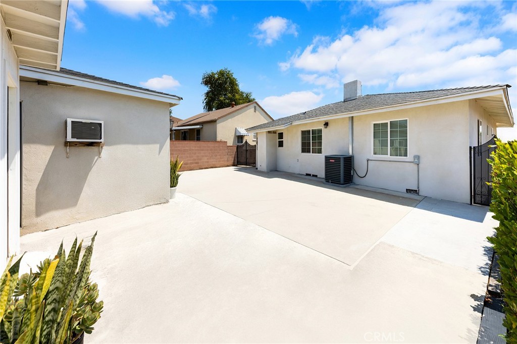 545 Morris Place