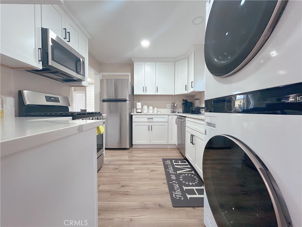 1125 E E st 1