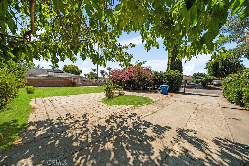 15921 Meadowside Street