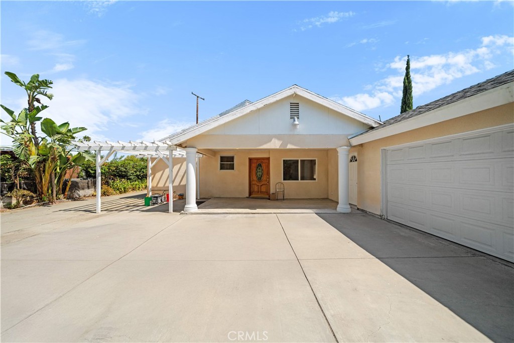 15921 Meadowside Street