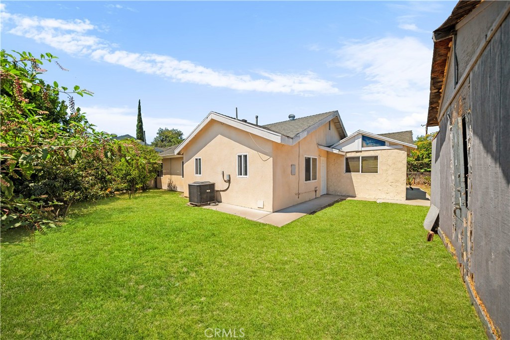 15921 Meadowside Street