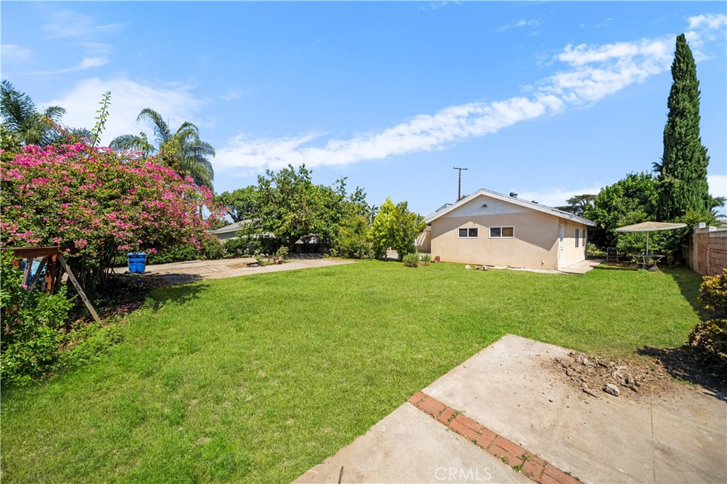 15921 Meadowside Street