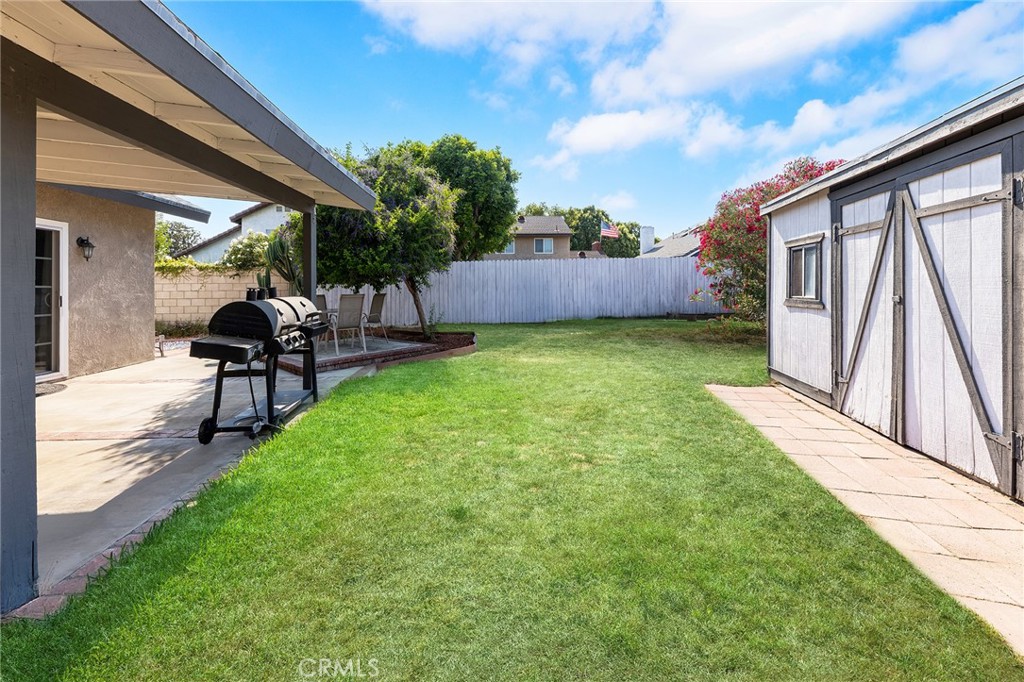 2718 S Sandpiper Avenue