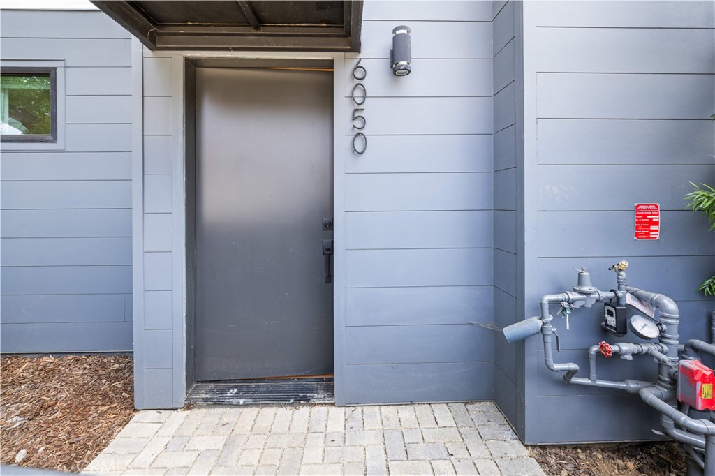 6050 E Burwood Avenue