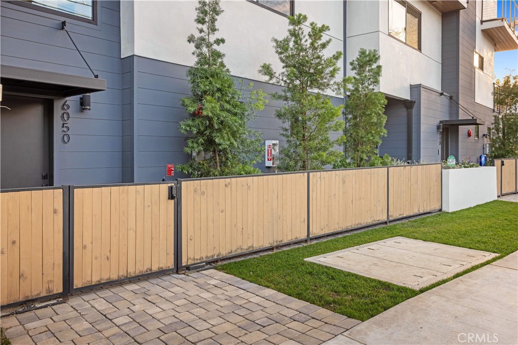 6050 E Burwood Avenue