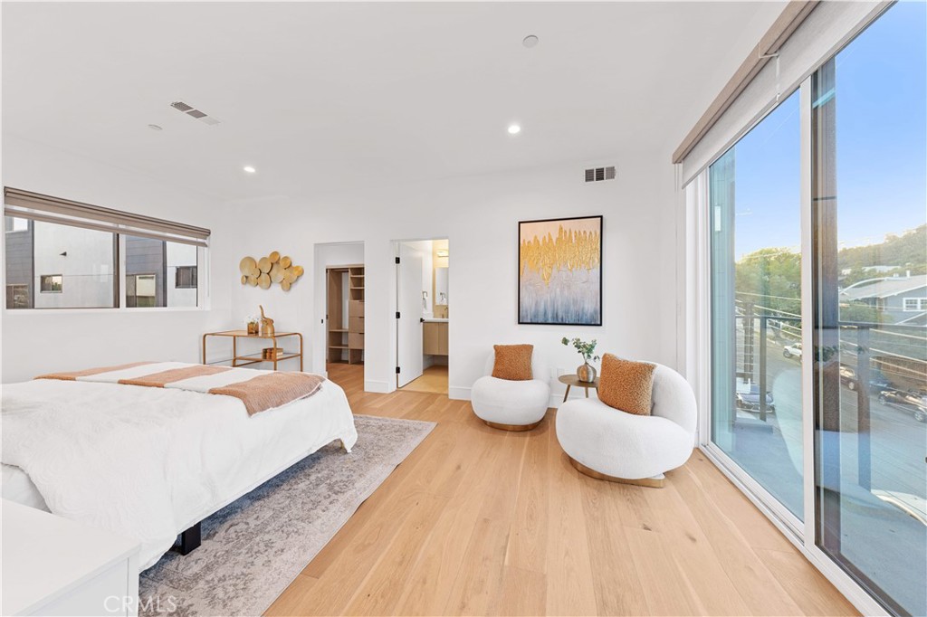 6050 E Burwood Avenue