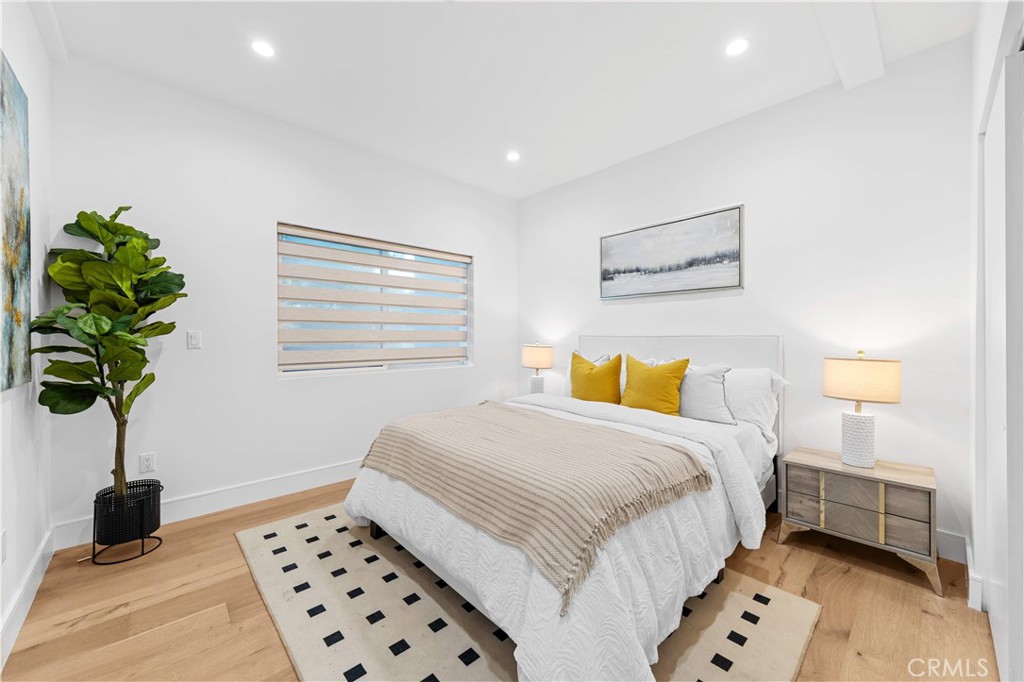 6050 E Burwood Avenue