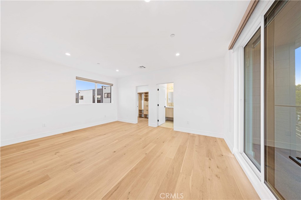 6050 E Burwood Avenue