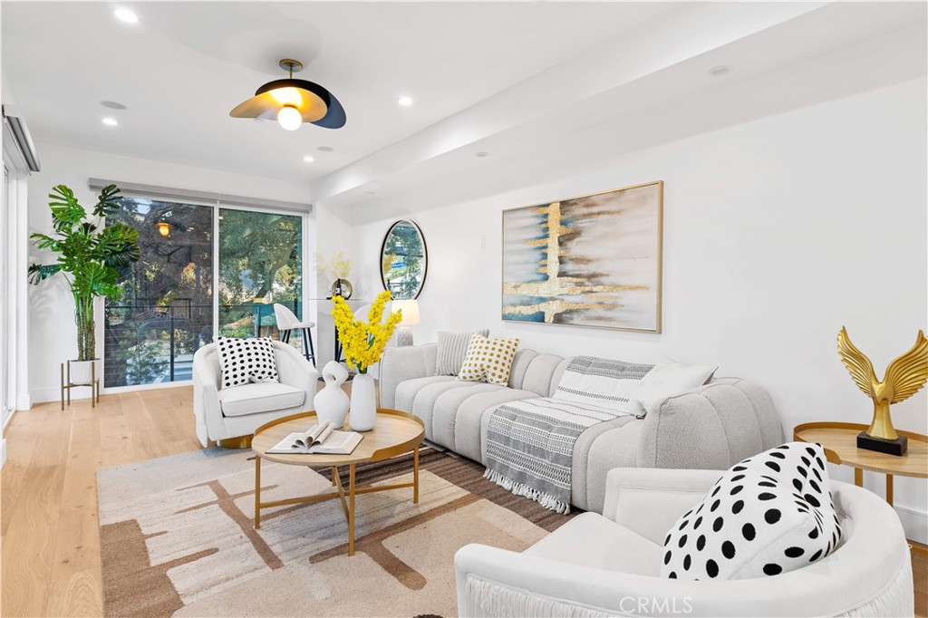 6050 E Burwood Avenue