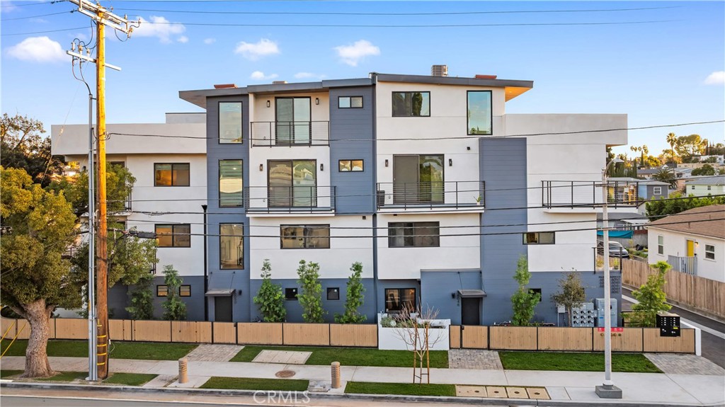 6050 E Burwood Avenue