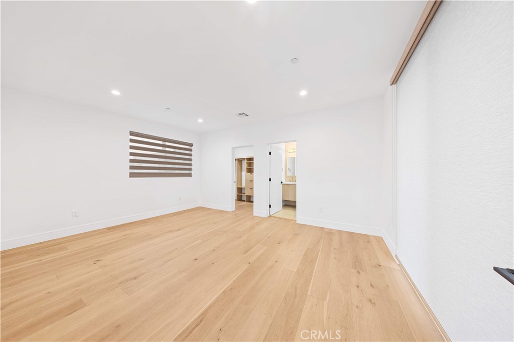 6050 E Burwood Avenue