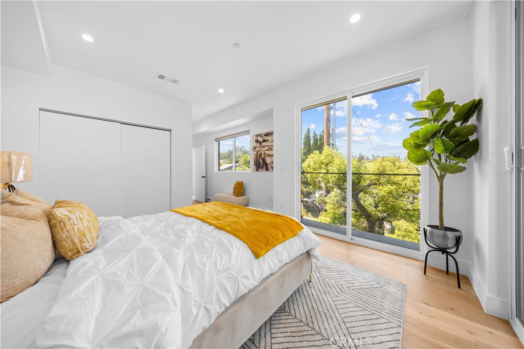 6050 E Burwood Avenue