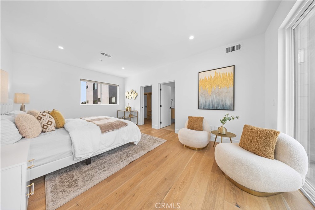 6050 E Burwood Avenue