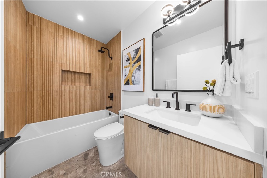 6050 E Burwood Avenue