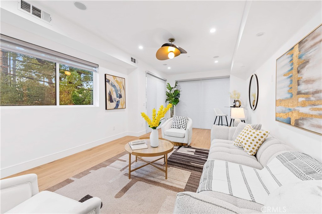 6050 E Burwood Avenue