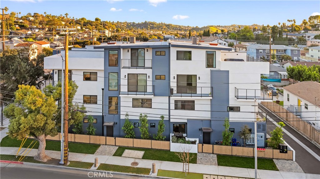 6050 E Burwood Avenue