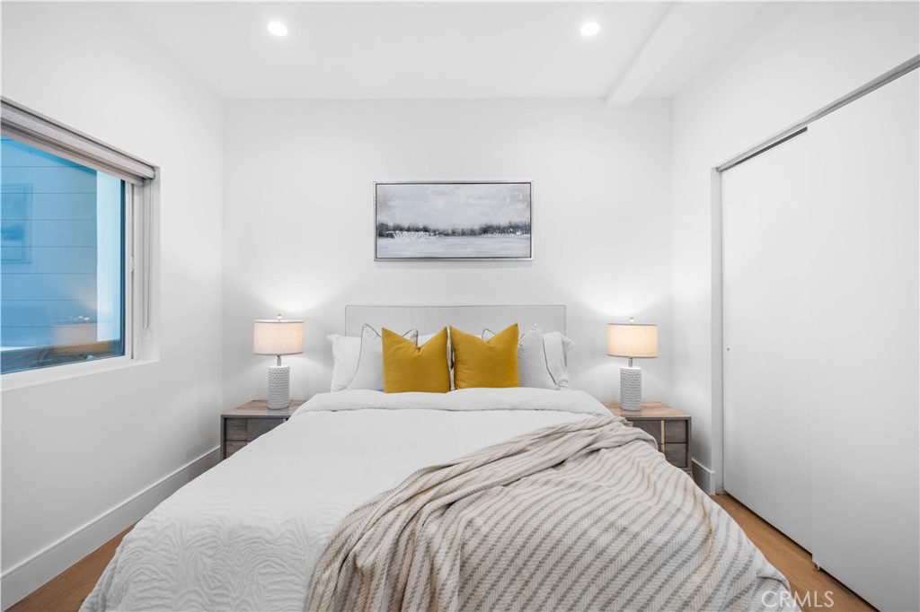 6050 E Burwood Avenue