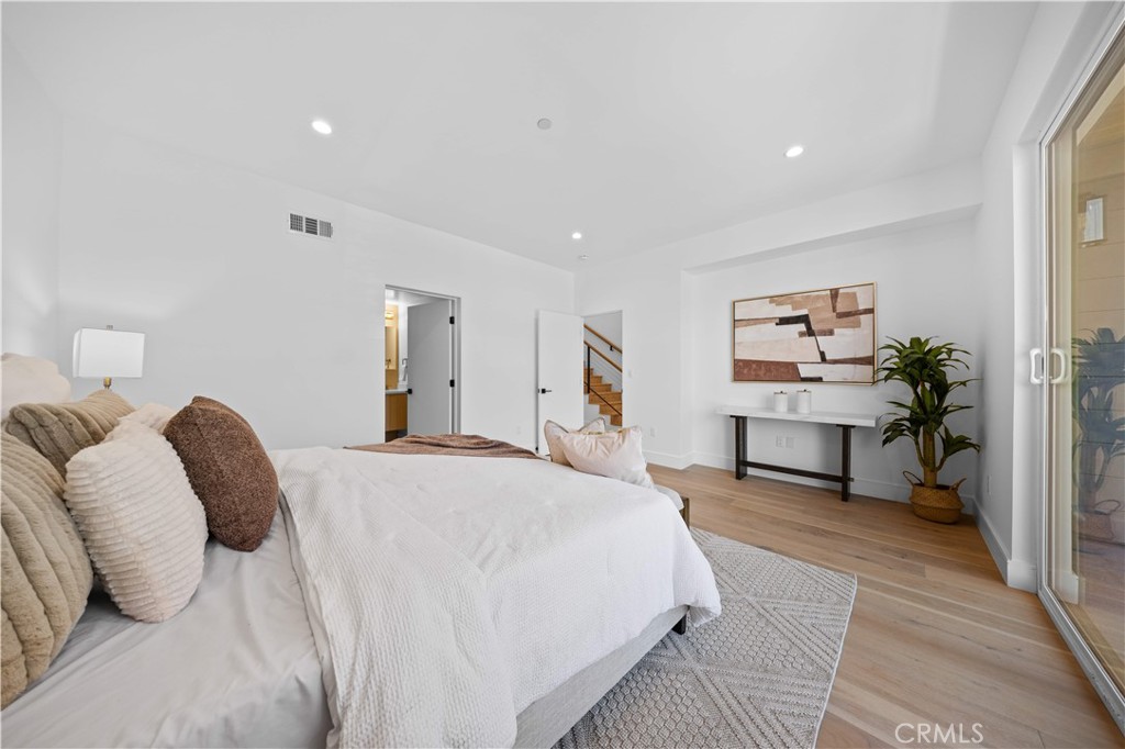 6849 N Figueroa Street