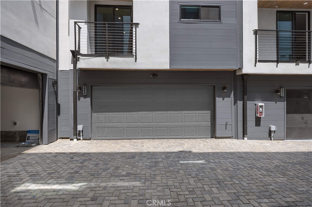 6849 N Figueroa Street