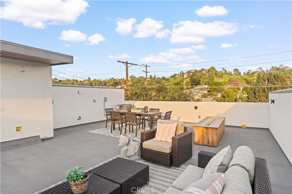 6849 N Figueroa Street