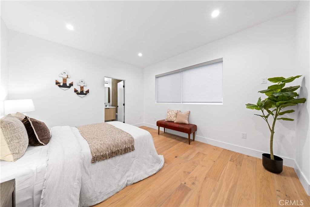 6849 N Figueroa Street