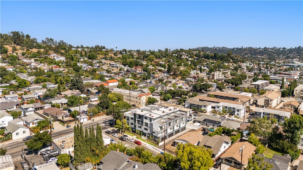 6849 N Figueroa Street