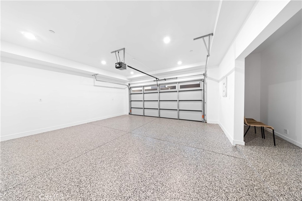 6849 N Figueroa Street