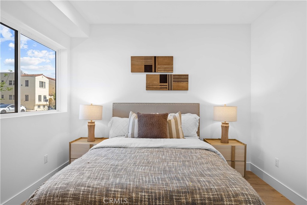 6849 N Figueroa Street