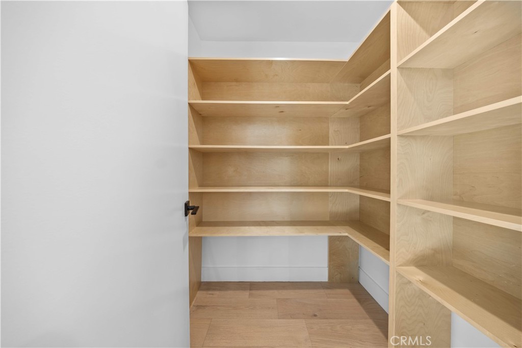 6849 N Figueroa Street