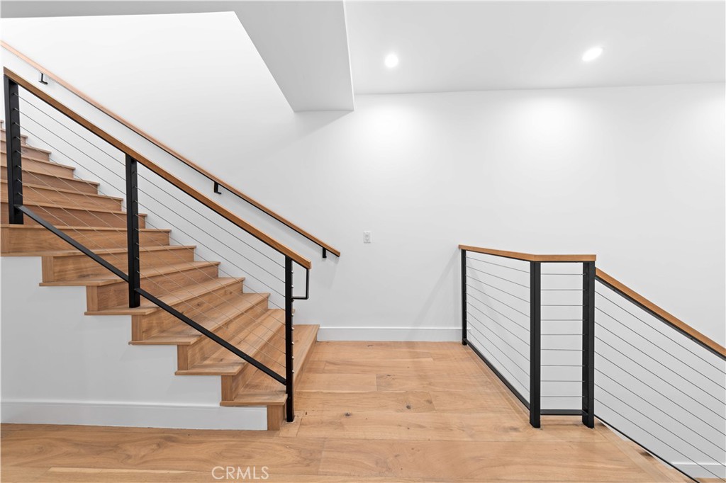 6849 N Figueroa Street