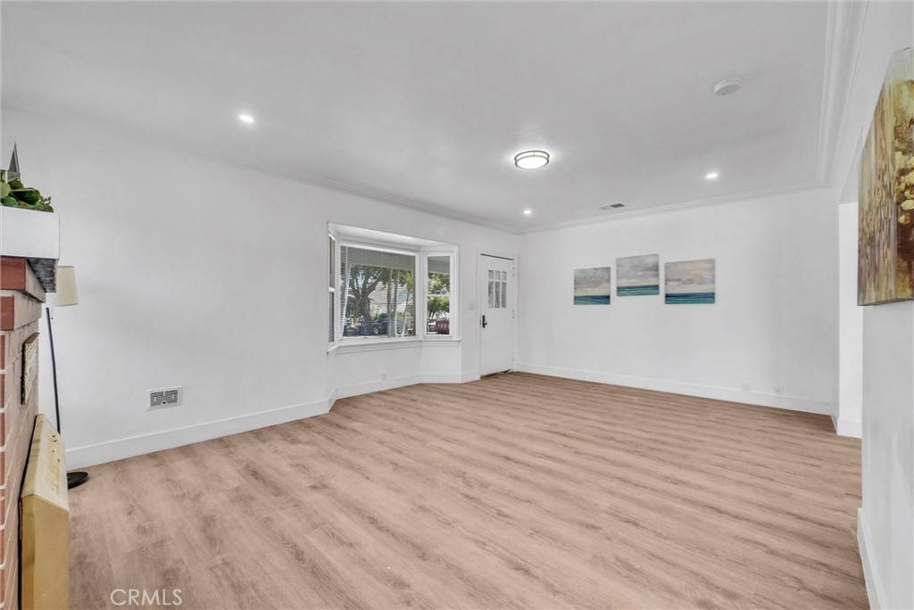 820 S Van Ness Avenue
