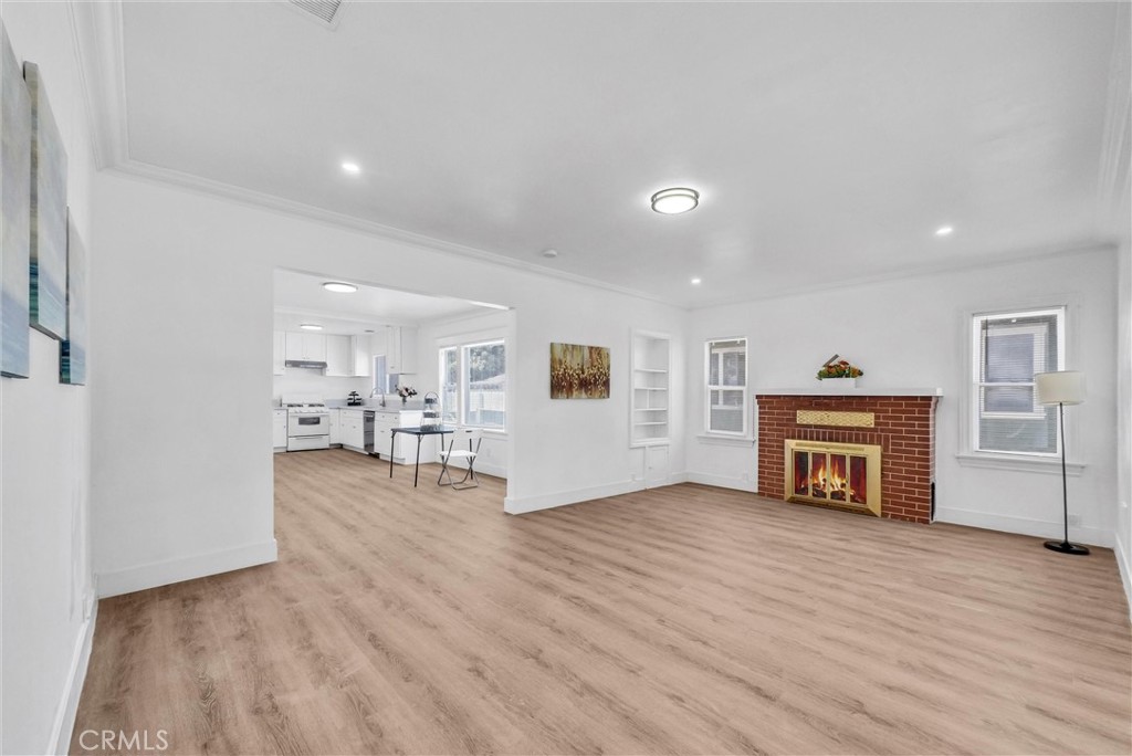 820 S Van Ness Avenue