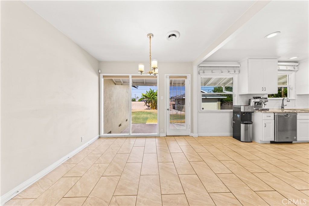 127 S Fernwood Street