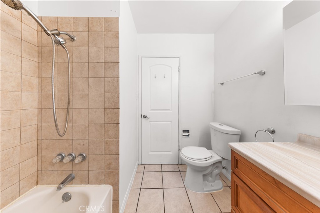 127 S Fernwood Street