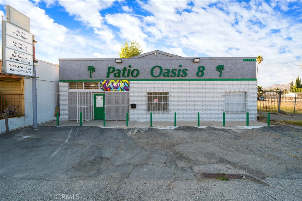 13659 Magnolia Avenue