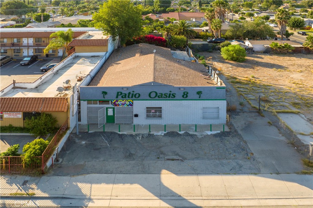 13659 Magnolia Avenue