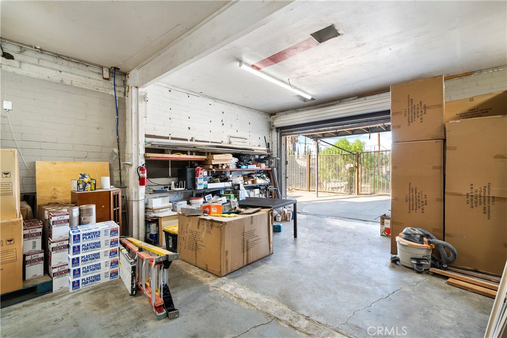 13659 Magnolia Avenue