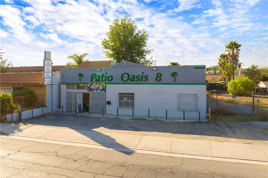 13659 Magnolia Avenue