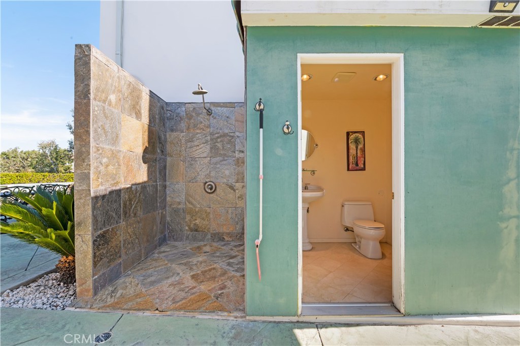 2821 Countrywood Lane