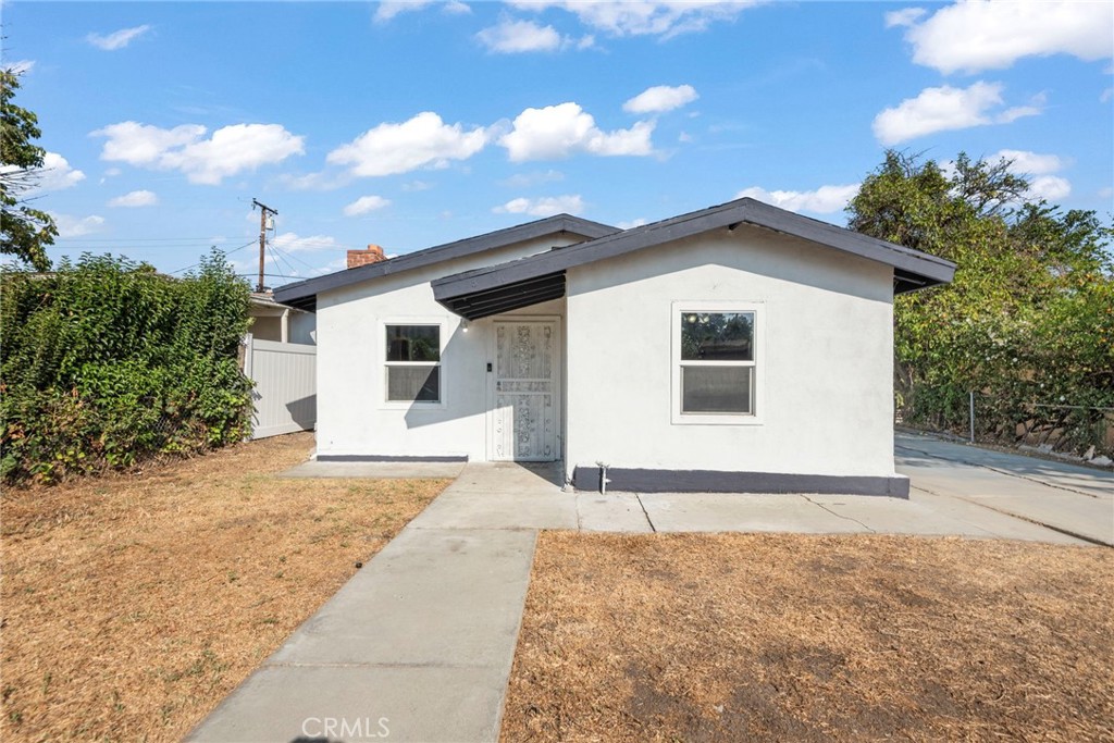 216 S Sandalwood Avenue