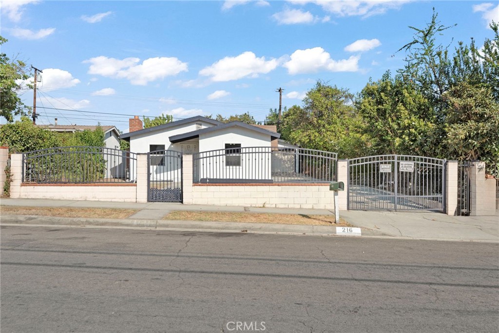 216 S Sandalwood Avenue