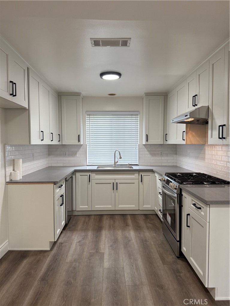 6211 Rosemead Boulevard