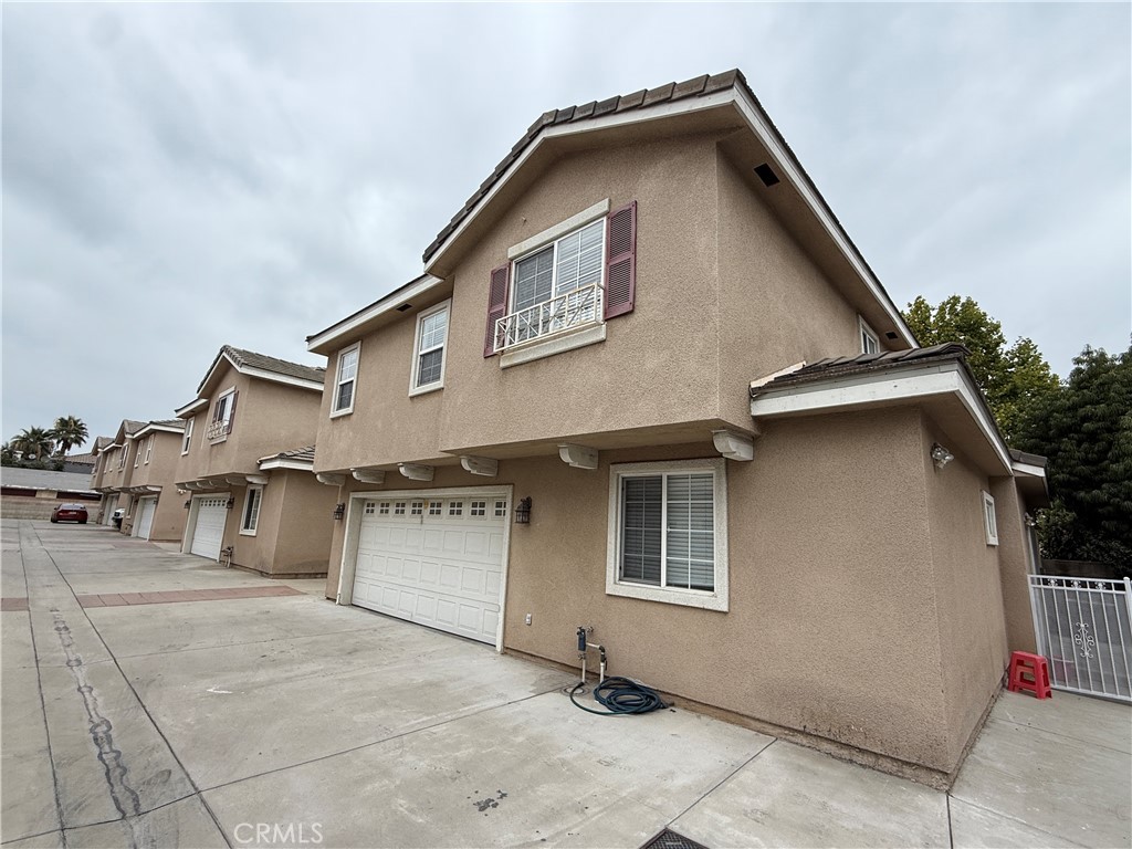 6211 Rosemead Boulevard