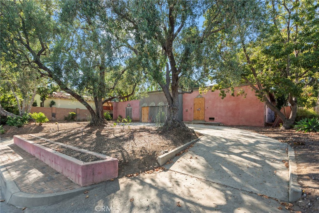543 Huntington Drive