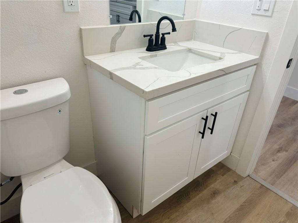 1257 W 9th Unit B