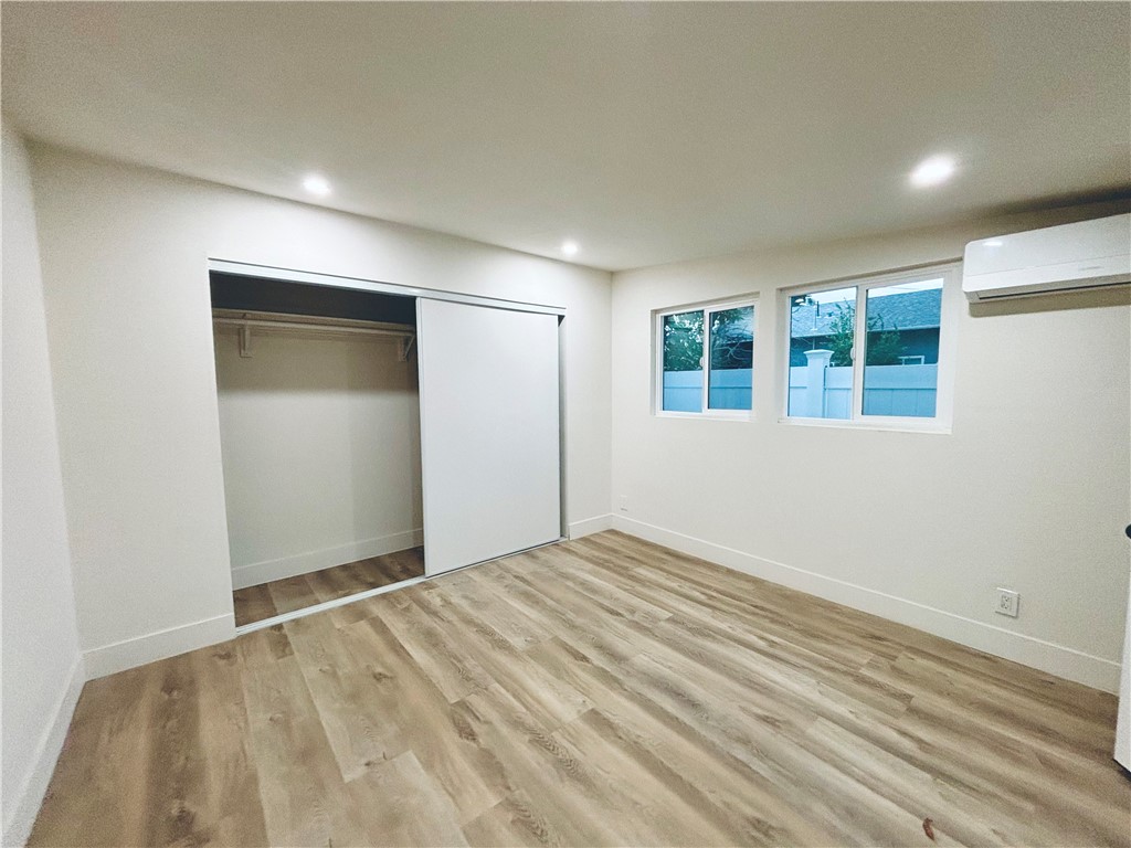 1257 W 9th Unit B